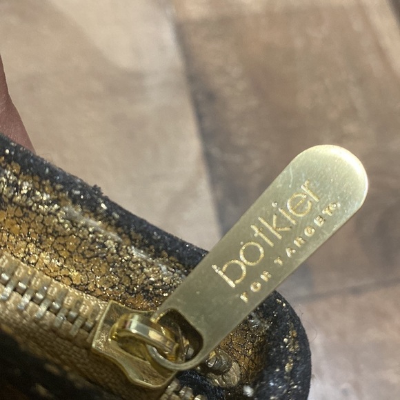 BOTKIER wristlet Target Collab Metallic‎ gold Distressed Leather Clutch - Picture 5 of 6
